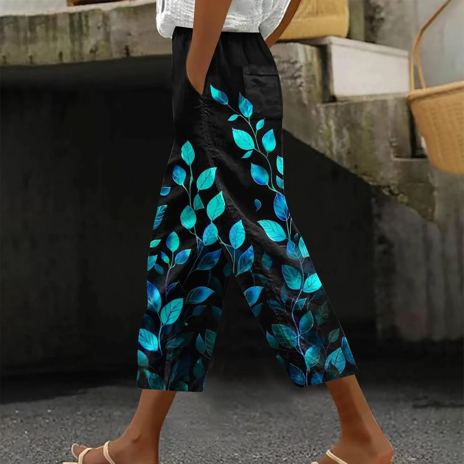 Hawaii Capri Pants for Women Casual Tropical Floral Print Pants Elastic High Waist Drawstring Summer Beach Trousers
