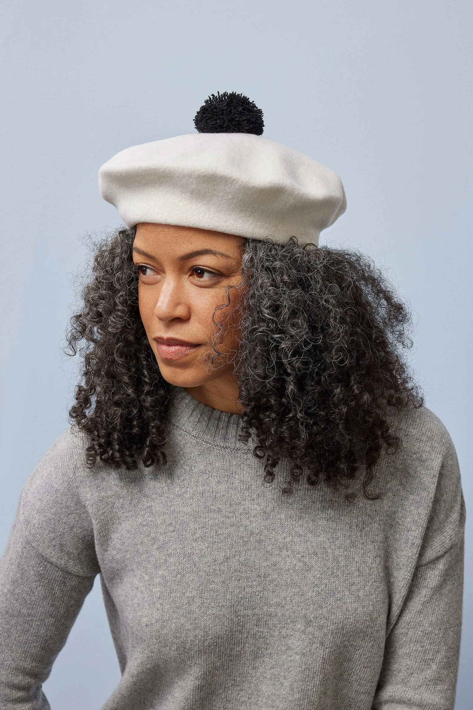 Pom Pom Beret White/Black
